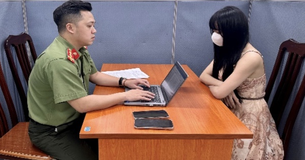 'C&ocirc; gi&aacute;o Hương' bị phạt v&igrave; đăng clip đ&aacute;nh bạc để c&acirc;u tương t&aacute;c b&aacute;n h&agrave;ng