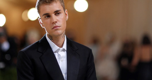 Động th&aacute;i của Justin Bieber trước tin ph&aacute; sản, mắc nợ h&agrave;ng triệu đ&ocirc;