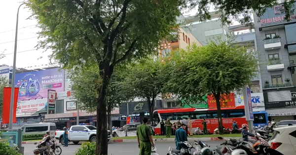 Điều tra vụ người đ&agrave;n &ocirc;ng chết ch&aacute;y tr&ecirc;n v&otilde;ng ở đường Hồng B&agrave;ng