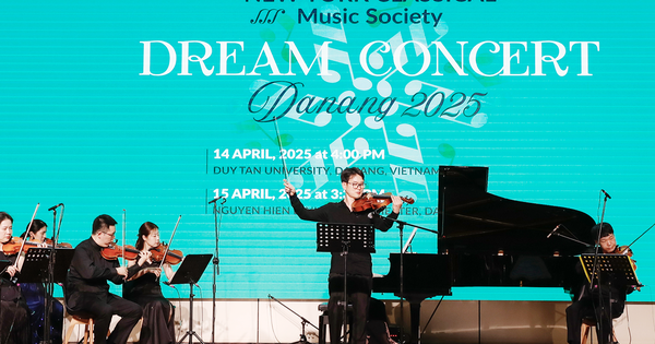 Nghệ sĩ H&agrave;n trong Hiệp hội &Acirc;m nhạc Cổ điển New York tr&igrave;nh diễn tại ĐH Duy T&acirc;n