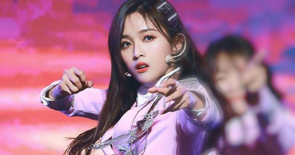 'Tỷ tỷ đạp gi&oacute; 2025': Ng&ocirc; Tuy&ecirc;n Nghi ngất xỉu, ồn &agrave;o kiểm so&aacute;t điểm số