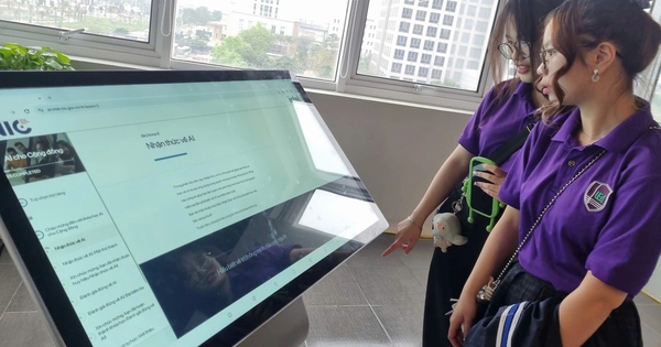 Miễn ph&iacute; học về AI cho mọi người d&acirc;n