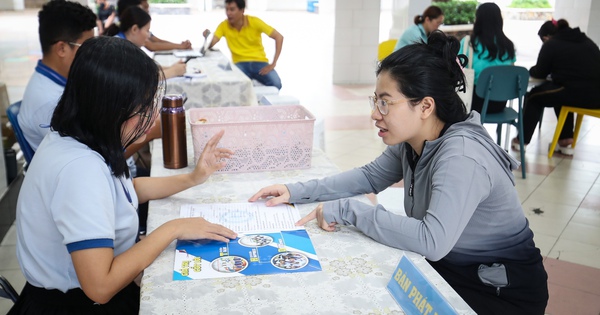 Tuyển sinh đầu cấp TP.HCM: C&aacute;c mốc thời gian phụ huynh cần lưu &yacute; từ ng&agrave;y 4.4