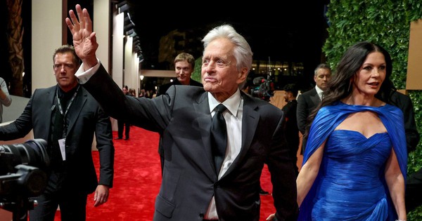 H&ocirc;n nh&acirc;n của Michael Douglas v&agrave; Catherine Zeta-Jones đang tr&ecirc;n bờ vực thẳm?