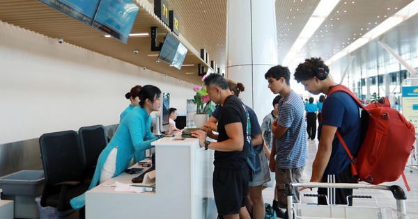 Hơn 24.700 h&agrave;nh kh&aacute;ch đ&atilde; trải nghiệm nh&agrave; ga T3 mới &#039;sang, xịn, mịn&#039;