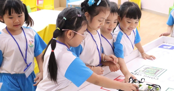 TP.HCM lấy &yacute; kiến đ&aacute;nh gi&aacute; của phụ huynh về trường c&ocirc;ng lập