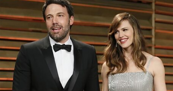Ben Affleck được khuyến kh&iacute;ch qu&ecirc;n vợ cũ, hẹn h&ograve; người mới