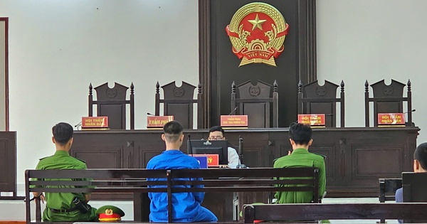 Quan hệ t&igrave;nh dục với 'bạn g&aacute;i' 11 tuổi, l&atilde;nh &aacute;n 9 năm t&ugrave;