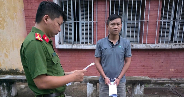 C&ocirc;ng an TP.HCM khởi tố nh&acirc;n vi&ecirc;n b&aacute;n h&agrave;ng 48 lần lừa đảo c&ocirc;ng ty dược