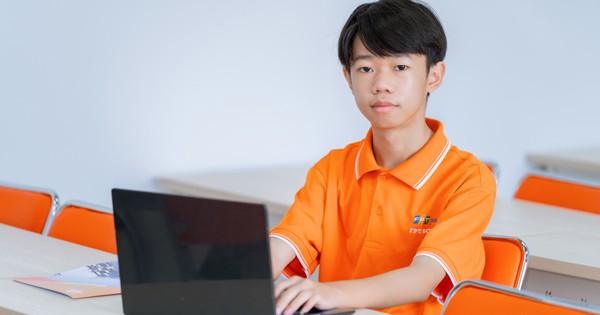 Học sinh đạt giải Nh&igrave; Tin học cấp tỉnh chọn FPT School Hậu Giang