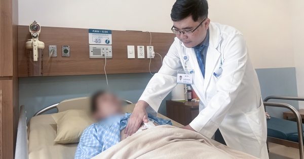 Đau bụng từng cơn, nhập viện ph&aacute;t hiện tắc ruột non, hoại tử hơn 1 m&eacute;t