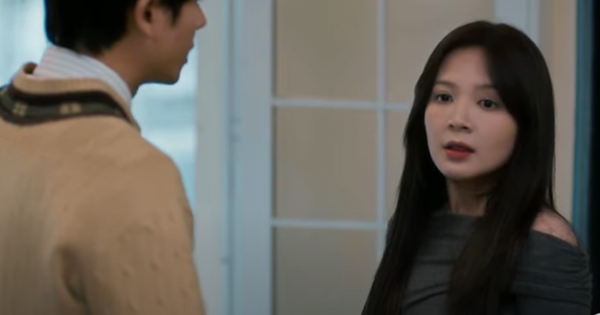 V&igrave; sao vai diễn của nữ ch&iacute;nh phim giờ v&agrave;ng g&acirc;y tranh c&atilde;i?