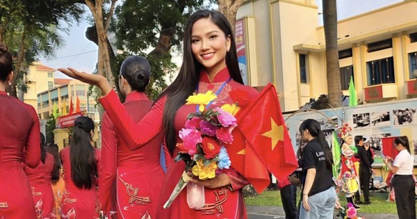 Lan Ngọc, H&#039;Hen Ni&ecirc; c&oacute; mặt từ sớm chuẩn bị diễu h&agrave;nh, chia sẻ g&acirc;y x&uacute;c động