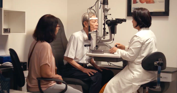 Được gh&eacute;p gi&aacute;c mạc th&agrave;nh c&ocirc;ng tại FV, thầy gi&aacute;o U.70 tiếp tục đam m&ecirc; giảng dạy