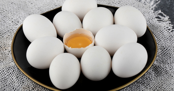 Một quả trứng vịt c&oacute; bao nhi&ecirc;u protein, lưu &yacute; g&igrave; khi chế biến?