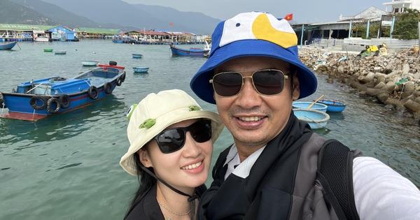 Cuộc sống của Tiết Cương b&ecirc;n vợ trẻ k&eacute;m 26 tuổi