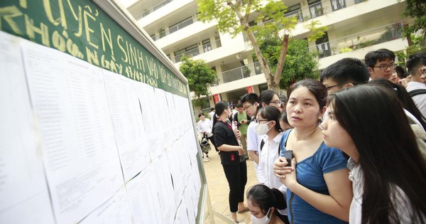 H&agrave; Nội tăng tỷ lệ học sinh v&agrave;o lớp 10 trường c&ocirc;ng