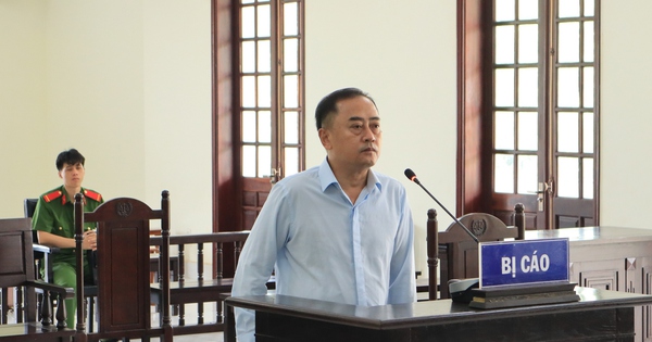 'Nổ' quen l&atilde;nh đạo Ng&acirc;n h&agrave;ng Nh&agrave; nước v&agrave; Bộ C&ocirc;ng thương để lừa đảo