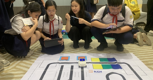 Ứng dụng công nghệ để đổi mới phương thức dạy và học