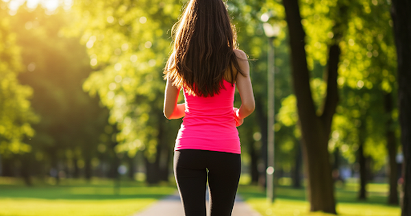 Ng&agrave;y mới với tin tức sức khỏe: Ph&aacute;t hiện c&aacute;ch đi bộ ph&ograve;ng bệnh tim