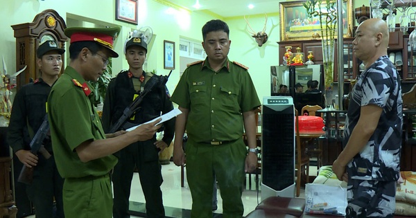 Qu&aacute;n bar ở trung t&acirc;m TP.Phan Thiết &#039;để kh&aacute;ch sử dụng ma t&uacute;y c&ocirc;ng khai&#039;