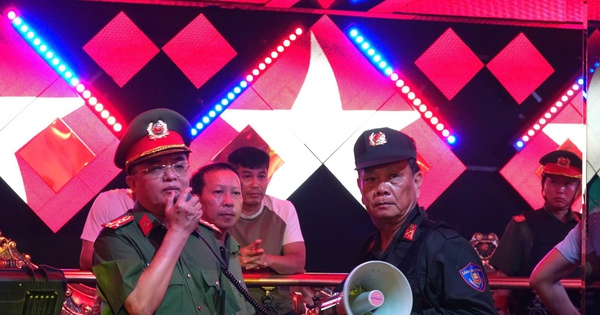 B&igrave;nh Thuận: 200 cảnh s&aacute;t đột k&iacute;ch qu&aacute;n bar Paris Night, tạm giữ 42 người