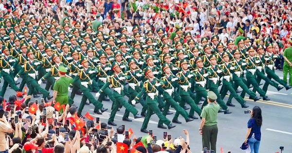 Năng lượng từ 'truyền thông nhân dân'