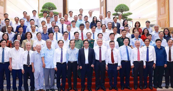 Báo chí phát huy truyền thống 100 năm với 'tâm sáng - lòng trong - bút sắc'