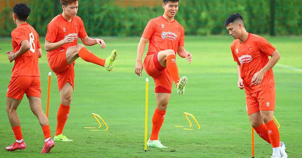Thầy Kim đối mặt thử thách lớn: Đánh bại Malaysia không Công Phượng