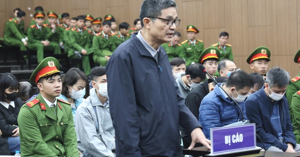 'Lỗ hổng' nhìn từ 2 vụ bê bối cực lớn về an toàn thực phẩm