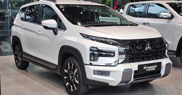 10 ô tô động cơ xăng, dầu bán chạy nhất Việt Nam 2025: Mitsubishi Xpander dẫn đầu