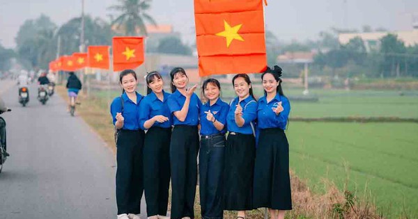 Người trẻ l&agrave;m mới diện mạo x&atilde;, phường ch&agrave;o đ&oacute;n Đại hội Đảng