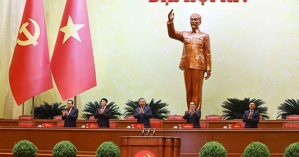 Mở ra kỷ nguy&ecirc;n ph&aacute;t triển mới của d&acirc;n tộc