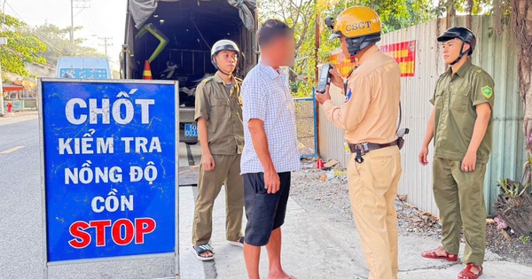 CSGT TP.HCM kiểm tra nồng độ cồn ban ngày Tết Dương lịch, phát hiện nhiều vi phạm