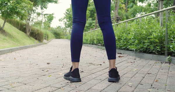 Nghiên cứu: Có một cách đi bộ cực kỳ cần cho người lớn tuổi