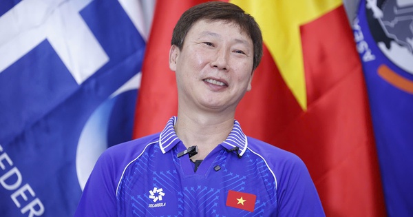 Nhiều thầy Hàn Quốc không trụ nổi ở Đông Nam Á, vì sao chỉ HLV Kim Sang-sik thành công?