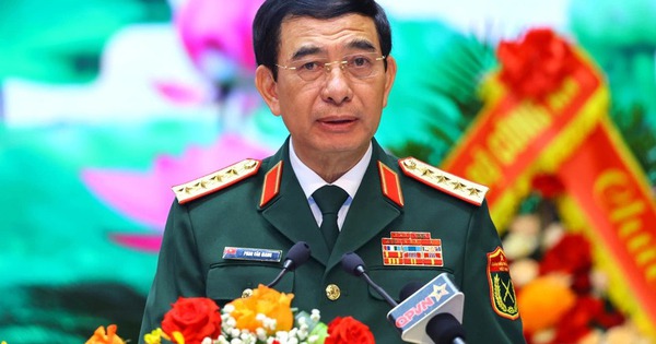 Giới thiệu đại tướng Phan Văn Giang ứng cử ĐBQH kh&oacute;a XVI