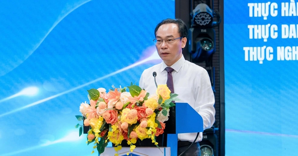 Bộ trưởng Bộ GD-ĐT: ĐH cần chuyển từ mở rộng số lượng sang tập trung chất lượng