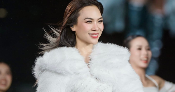 Ca sĩ Mỹ Tâm gây chú ý