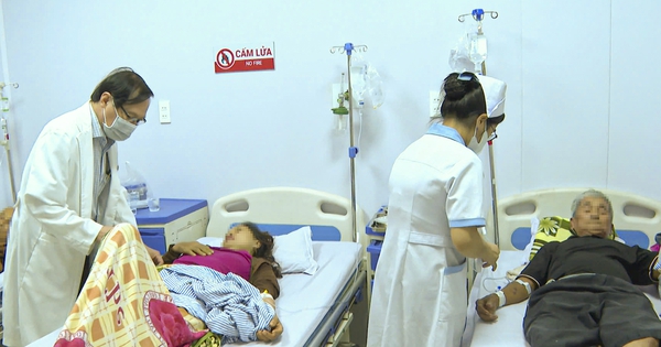 Vụ nhiều người nghi ngộ độc thực phẩm sau ăn bánh mì: Tạm dừng kinh doanh cơ sở