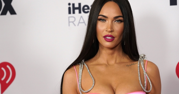 Chuyện gì đang xảy ra với 'bom sex' Megan Fox?