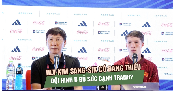 Tại Asian Cup, HLV Kim Sang-sik cần xây dựng đội hình dự bị có chiều sâu hơn?