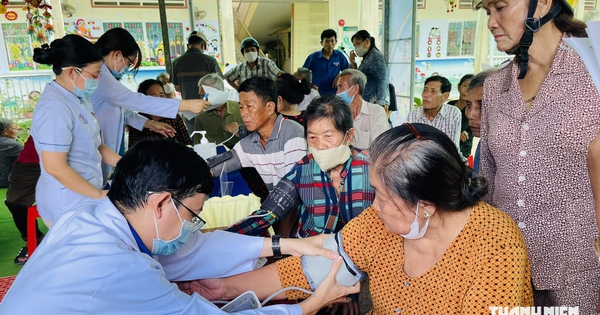 Làm rõ tỷ lệ người cao tuổi mắc tăng huyết áp qua khám sức khỏe tại TP.HCM