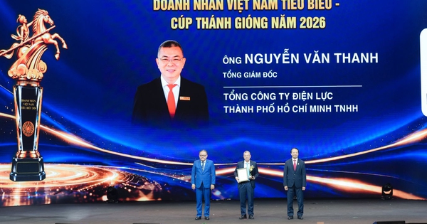 Tổng giám đốc EVNHCMC được vinh danh 'Doanh nhân Việt Nam tiêu biểu - Cúp Thánh Gióng' năm 2026
