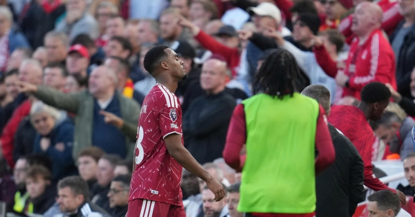 Khi Anfield không còn là thánh địa