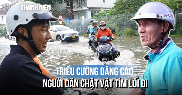 Triều cường dâng cao ở TP.HCM: Đi tiếp sợ chết máy, quay đầu lại gặp ùn tắc