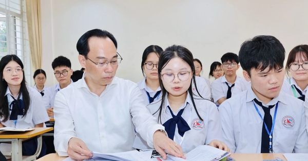 Bộ trưởng GD-ĐT: Mục tiêu của trường chuyên không chỉ để đoạt giải