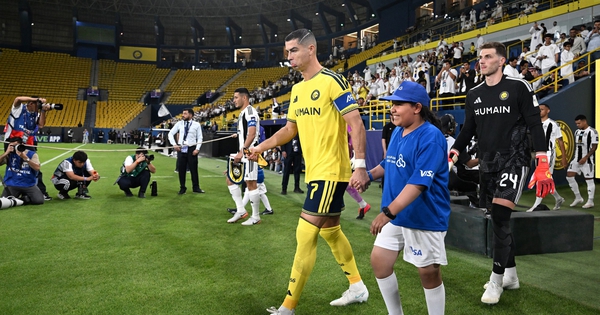 Ronaldo vẫn ghi bàn trong trận đấu suýt bị hoãn vì các vụ tấn công ở Riyadh
