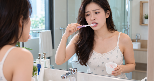 Đánh răng bị chảy máu: Nên dừng lại hay tiếp tục chải?