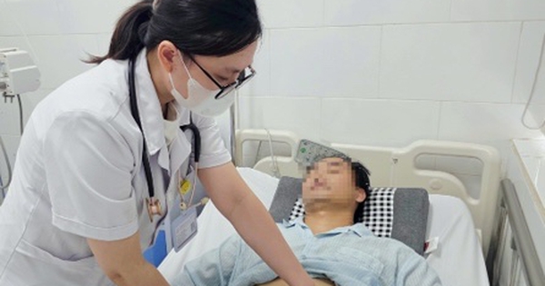 Người đàn ông bị viêm gan cấp do dùng trùng thuốc chứa paracetamol